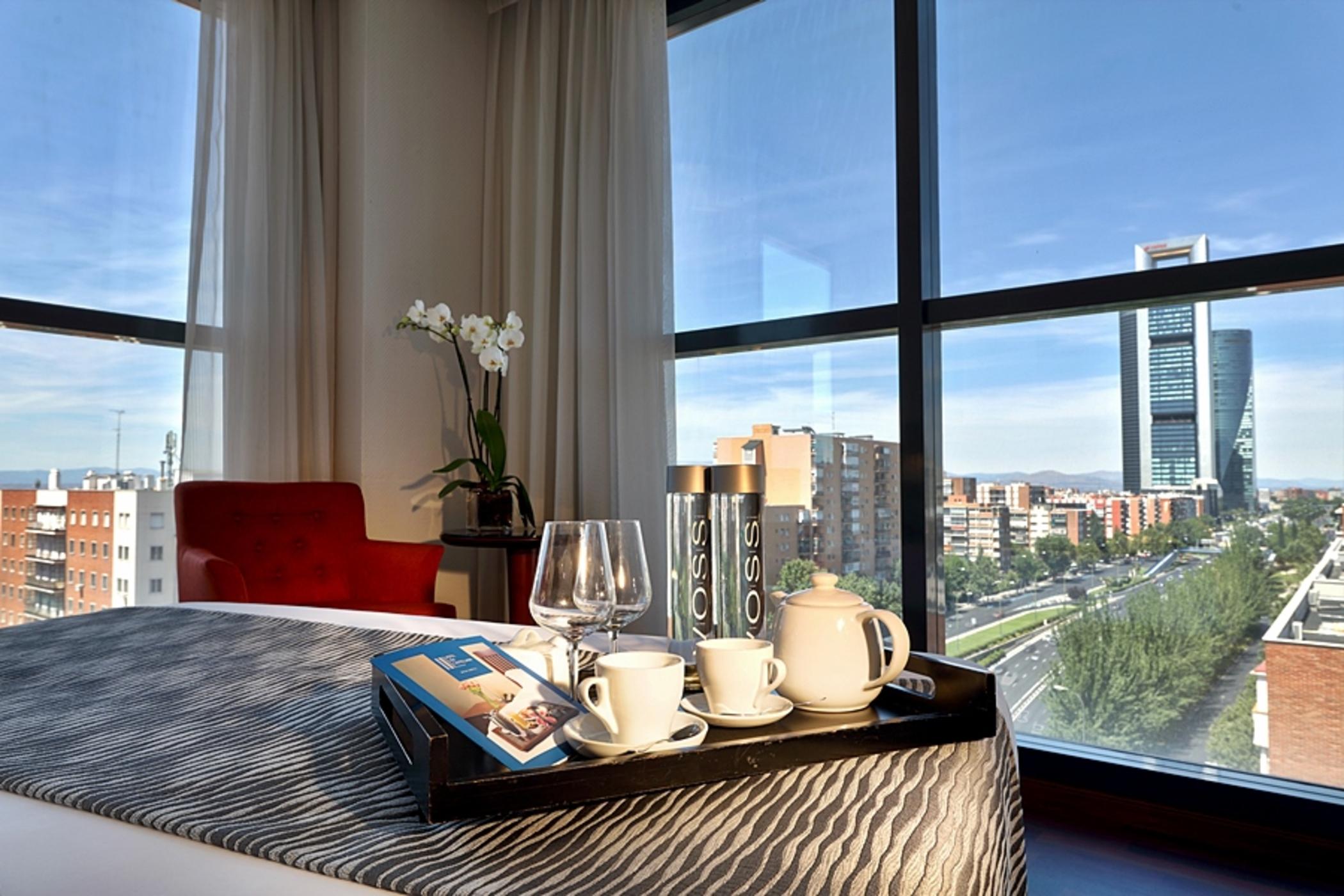 Crisol Via Castellana Hotell Madrid Exteriör bild