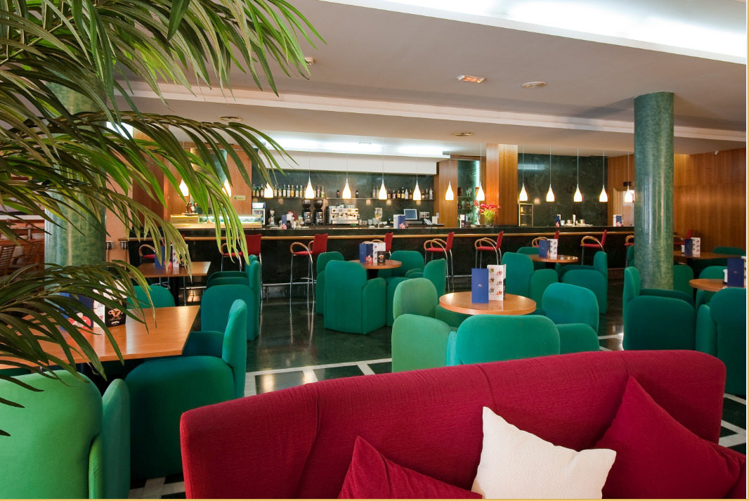 Crisol Via Castellana Hotell Madrid Exteriör bild