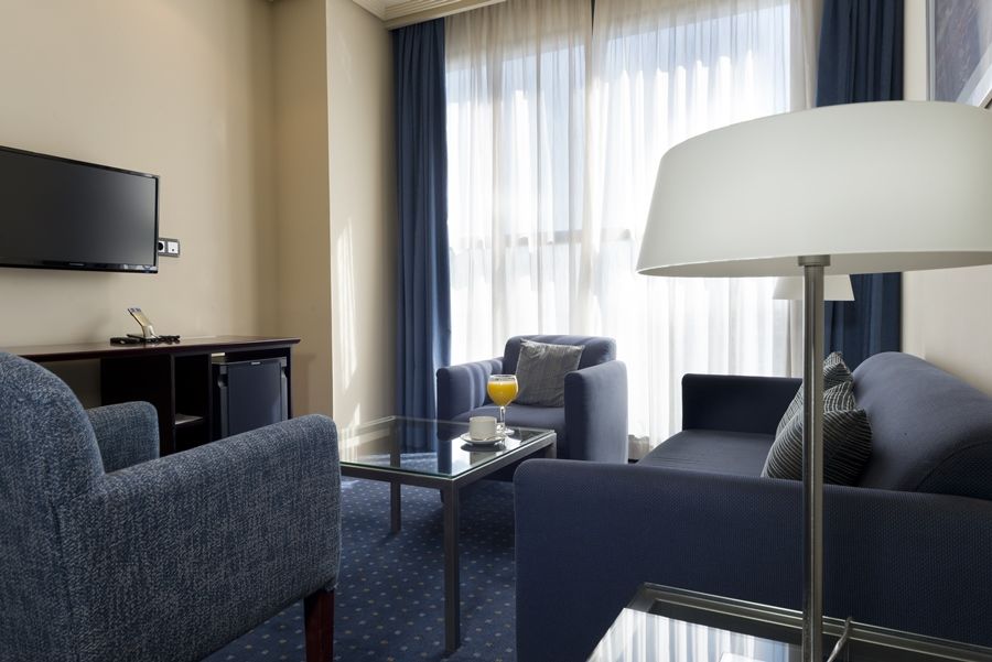 Crisol Via Castellana Hotell Madrid Exteriör bild
